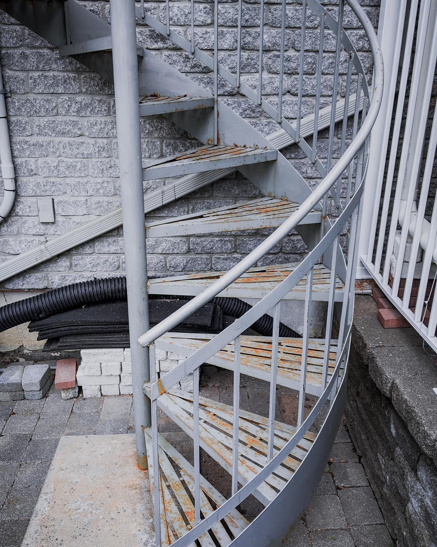 metal exterior stairs in plateau mont-royal before 1